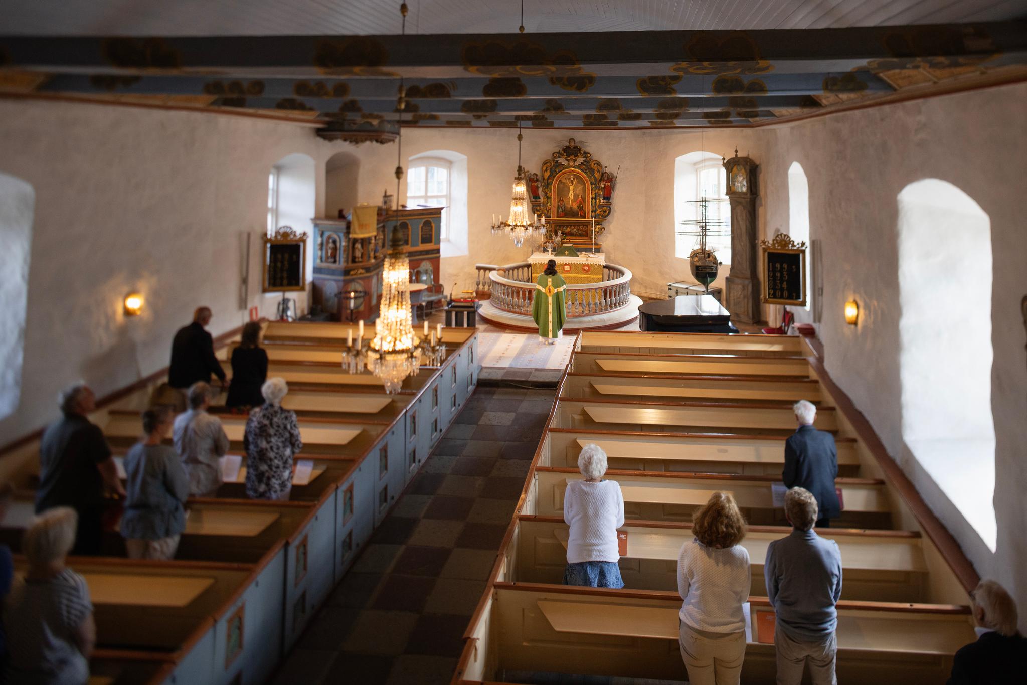 Skärgårdsprästen, Två Dagar