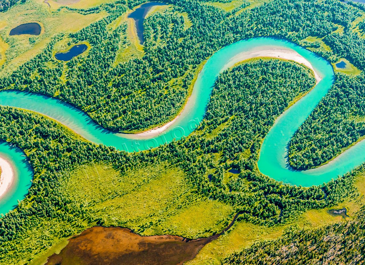 Boken FJÄLLEN - Flygfoton över Svenska Fjällen