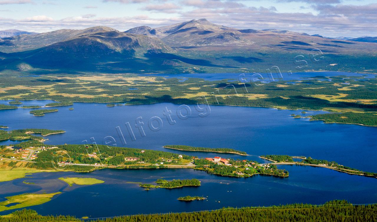Boken FJÄLLEN - Flygfoton över Svenska Fjällen